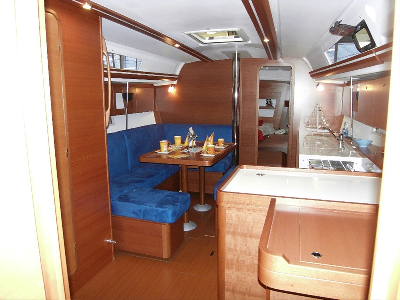 Dufour 375 Caretta Charteryacht in Kroatien von Trend Travel Yachting Salon 2